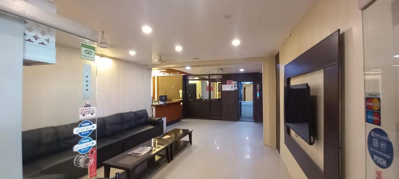 Hotel Sita Place On Heritage Ghats Of Benaras Varanasi Exterior foto