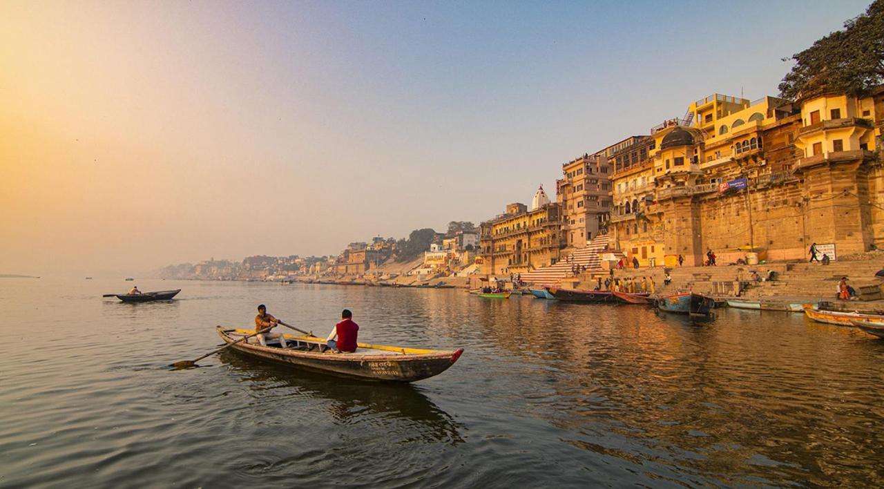 Hotel Sita Place On Heritage Ghats Of Benaras Varanasi Exterior foto