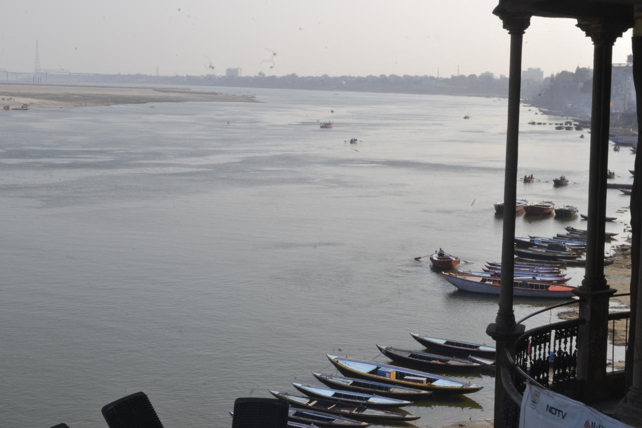 Hotel Sita Place On Heritage Ghats Of Benaras Varanasi Exterior foto